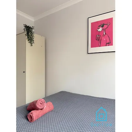 Séjour chez l'habitant Pink Panther 10 Min To Old Town Gdansk,pkp & Shopping Mall Gdańsk