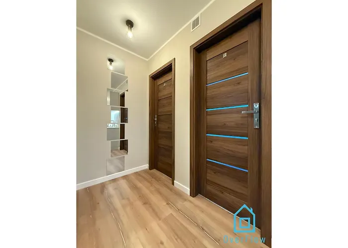 Kwatera prywatna Pink Panther 10 Min To Old Town Gdansk,pkp & Shopping Mall